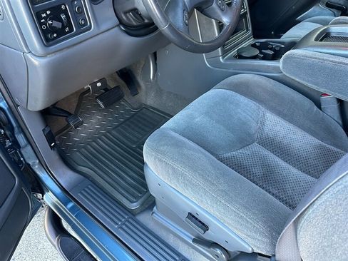 Used 2006 Chevrolet Silverado 3500 LT w/ Skid Plate Package AWD/4WD image 78