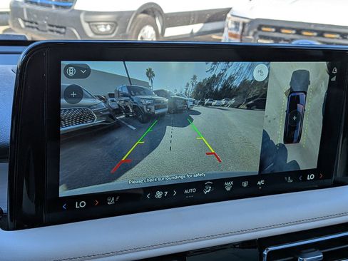 Certified 2025 Lincoln Aviator Reserve image 26