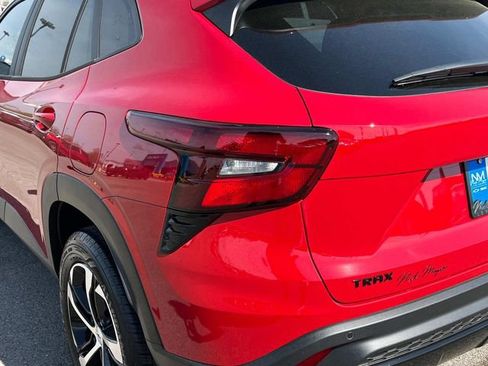 New 2026 Chevrolet Trax RS FWD image 12