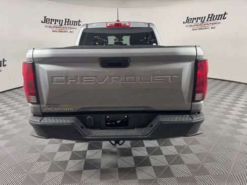 Used 2023 Chevrolet Colorado W/T image 8