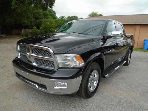 Used 2012 RAM 1500 Laramie AWD/4WD image 5