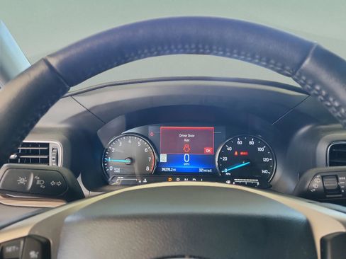 Certified 2022 Ford Explorer Limited w/ Limited Technology Package RWD image 10