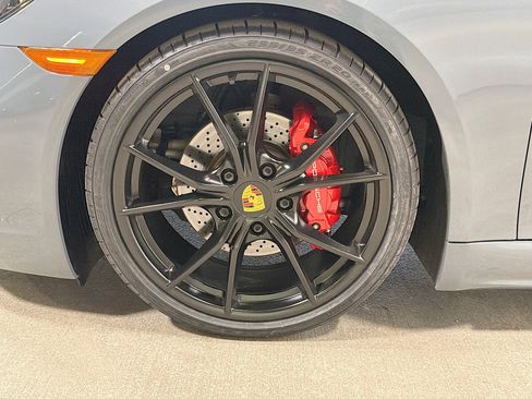 Certified 2018 Porsche 718 Boxster GTS RWD image 38