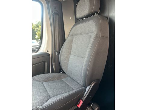 Used 2025 RAM ProMaster 2500 w/ U-Haul Equipment Group FWD image 12