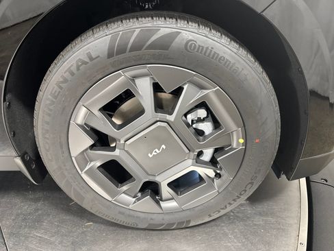 New 2026 Kia Carnival SX FWD image 14