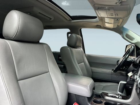 Used 2011 Toyota Sequoia Limited image 32