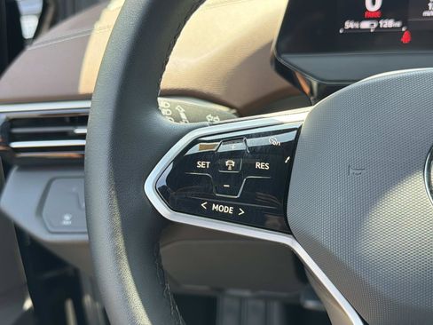 Certified 2023 Volkswagen ID.4 Pro RWD image 17