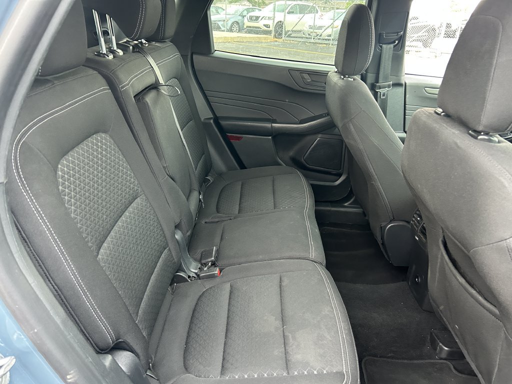 Used 2025 Ford Escape Active AWD/4WD image 29