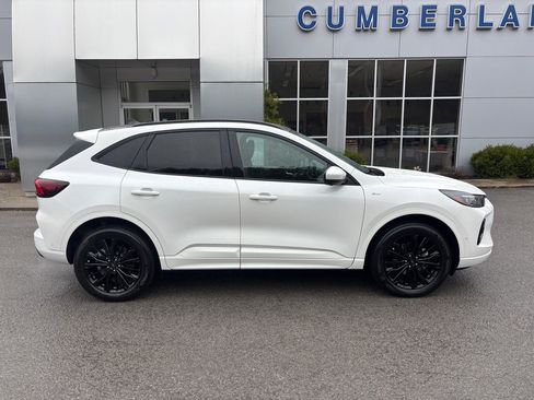 Used 2023 Ford Escape ST-Line Elite w/ Premium Technology Package image 6