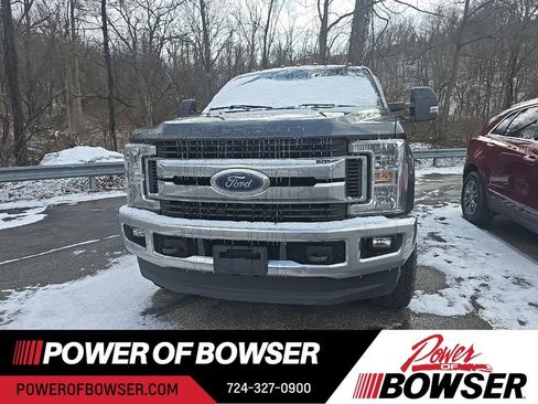 Used 2019 Ford F250 XLT w/ XLT Value Package image 2