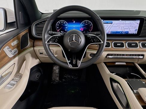Used 2026 Mercedes-Benz GLE 350 4MATIC image 4
