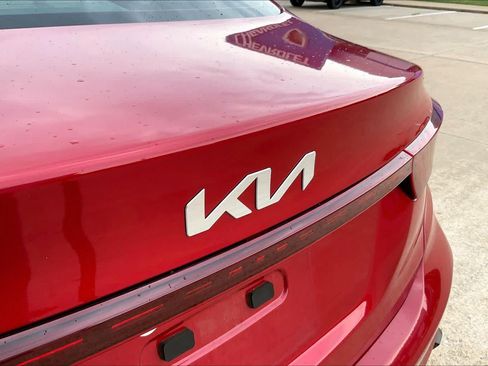 Used 2024 Kia Forte LXS FWD image 27