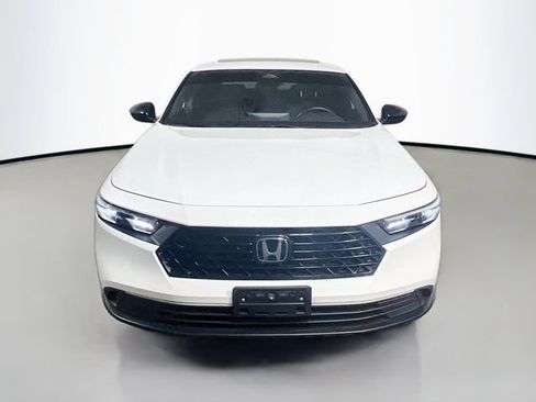 Used 2024 Honda Accord Sport image 2