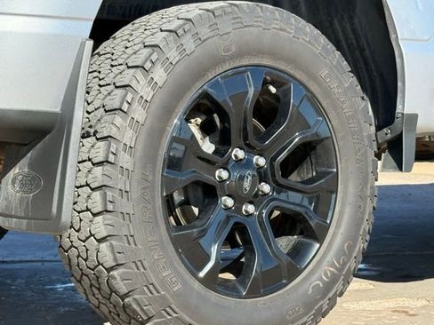 Used 2022 Ford F150 Lariat w/ Equipment Group 502A High image 13