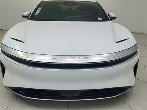 Used 2024 Lucid Air Touring image 9