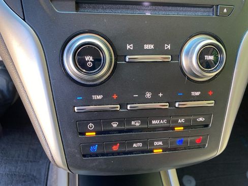 Used 2018 Lincoln MKC Reserve w/ Lincoln MKC Climate Package AWD/4WD image 17