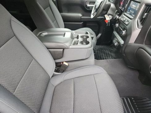 Used 2020 Chevrolet Silverado 1500 Custom w/ Custom Value Package image 19