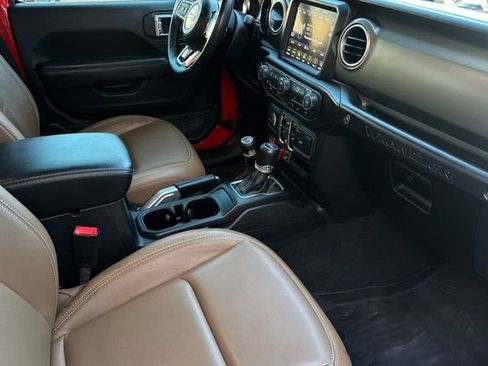 Used 2021 Jeep Wrangler Unlimited Rubicon AWD/4WD image 17