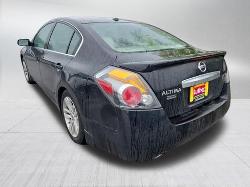 Used 2012 Nissan Altima 3.5 SR w/ Sport Pkg FWD image 5