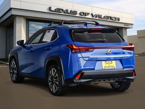 Used 2023 Lexus UX 250h image 5