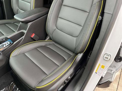 New 2025 Chevrolet TrailBlazer ACTIV w/ Convenience Package image 24