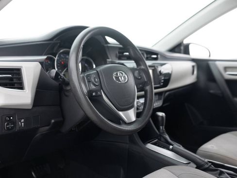 Used 2015 Toyota Corolla LE FWD image 23