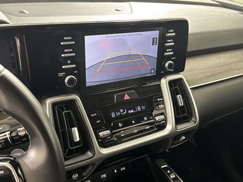 Used 2021 Kia Sorento EX image 7