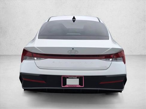 New 2026 Hyundai Elantra Limited FWD image 8