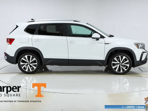Used 2024 Volkswagen Taos SE FWD image 47