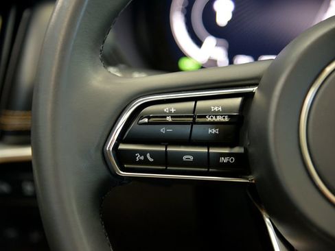 Certified 2025 MAZDA CX-70 Plug-In Hybrid w/ Premium Plus AWD/4WD image 22