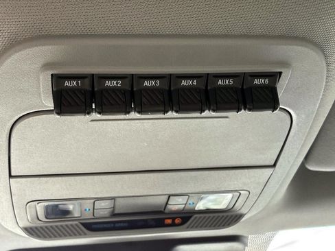 Used 2025 Ford F550 2WD Regular Cab Super Duty w/ XLT Value Package image 39
