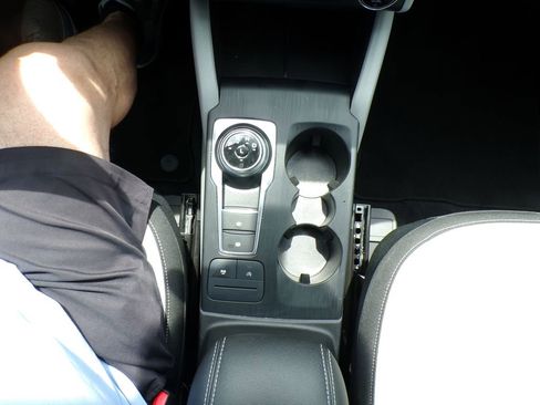 Used 2024 Ford Escape Active image 24