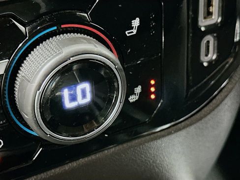 Used 2023 Chevrolet Silverado 1500 RST image 18