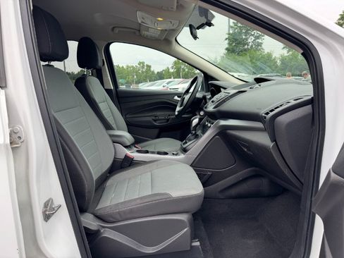Used 2016 Ford Escape SE AWD/4WD image 18