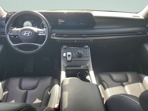 Used 2024 Hyundai Palisade Limited FWD image 11