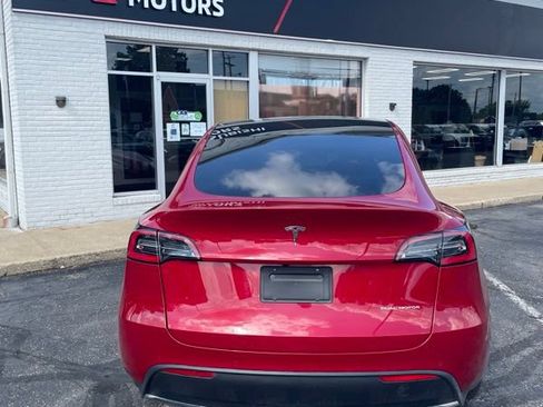 Used 2021 Tesla Model Y Long Range AWD/4WD image 5