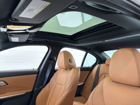 Used 2025 BMW 330i xDrive Sedan w/ Premium Package image 12