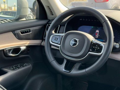 New 2026 Volvo XC90 B6 Plus w/ Protection Package Premier image 7