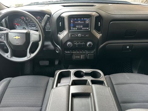 Certified 2025 Chevrolet Silverado 1500 Custom image 16