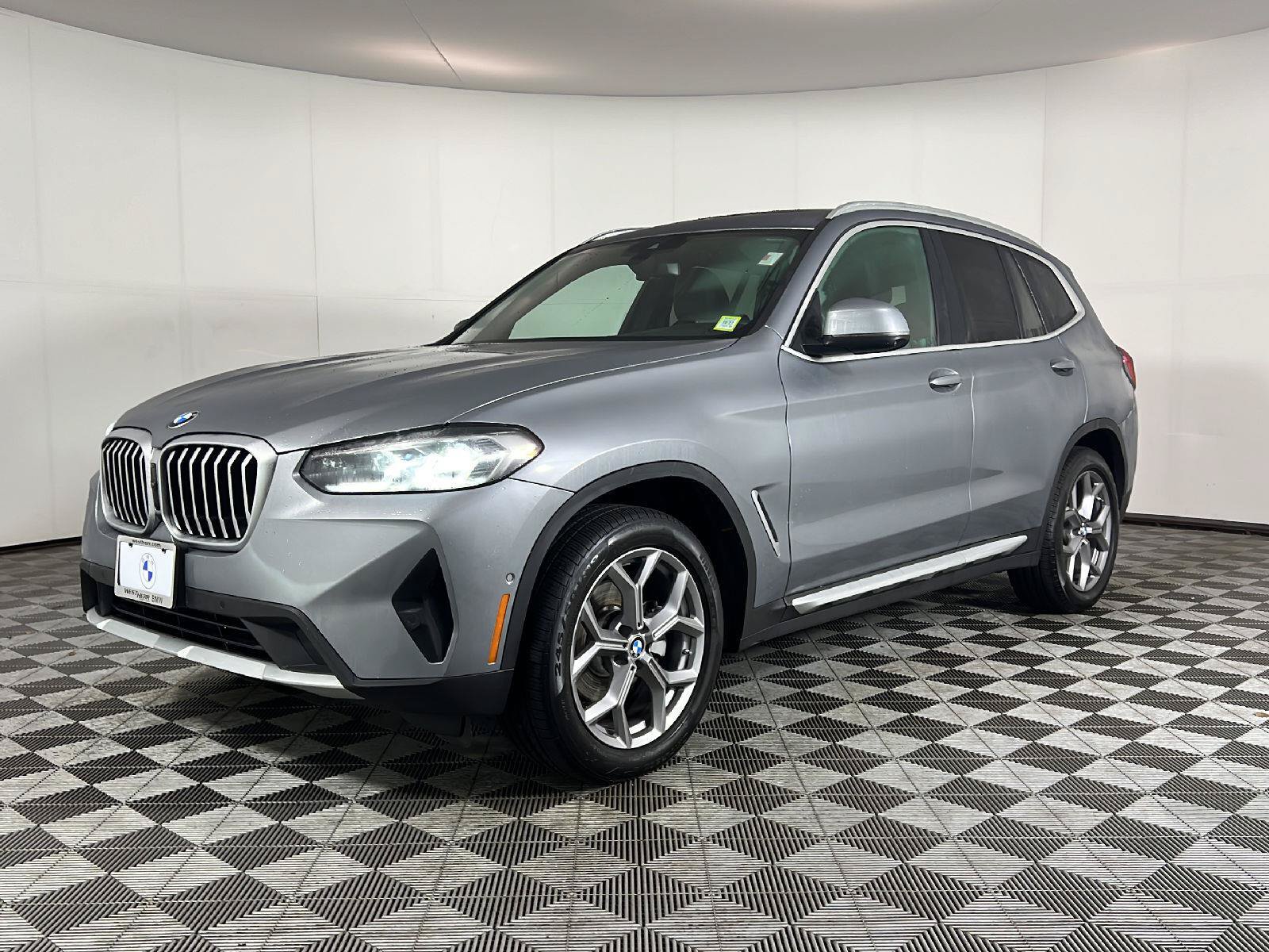Used 2023 BMW X3 xDrive30i w/ Convenience Package AWD/4WD image 12