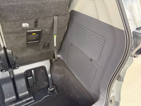 Used 2023 Toyota Sienna XLE image 30