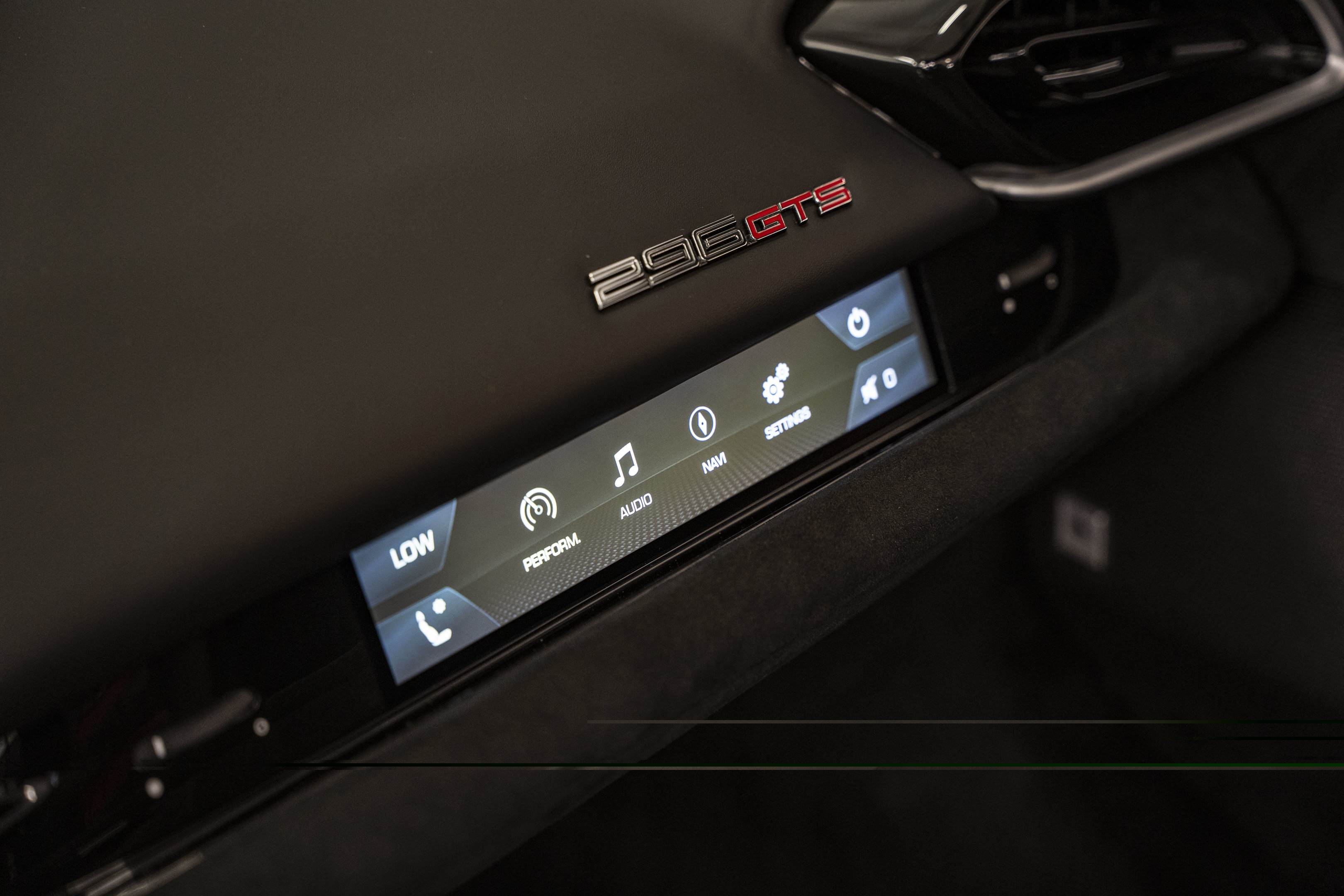 Used 2025 Ferrari 296 GTS RWD image 39