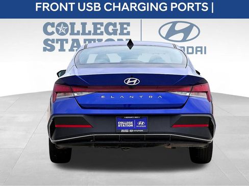 Used 2024 Hyundai Elantra SEL FWD image 7