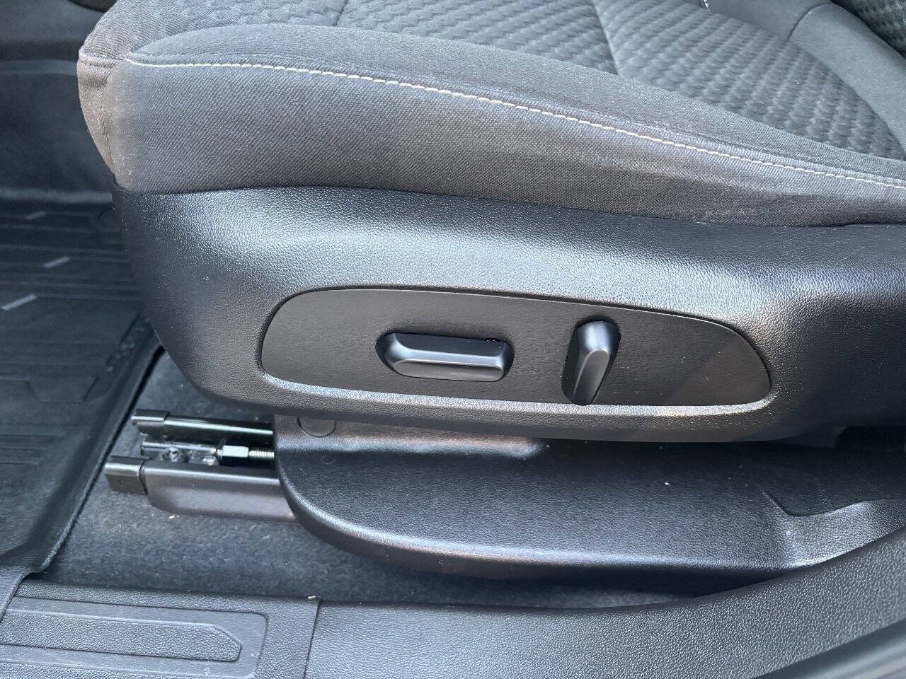 Used 2019 GMC Acadia SLE w/ Driver Alert Package I AWD/4WD image 15