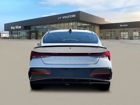 New 2026 Hyundai Elantra SEL Sport FWD image 6