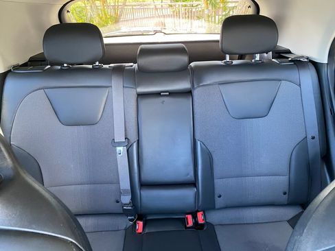 Used 2024 Kia Niro EX FWD image 18