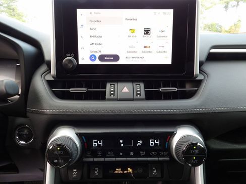 Used 2024 Toyota RAV4 XLE Premium image 21