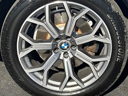 Used 2019 BMW X7 xDrive50i w/ Off-Road Package image 9
