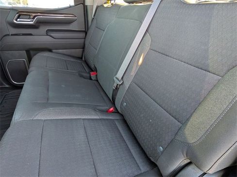 Used 2022 GMC Sierra 1500 SLE image 30