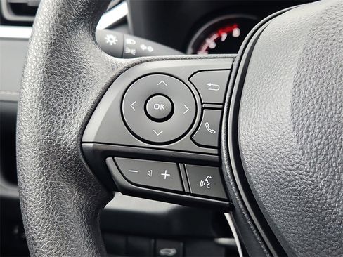 New 2025 Toyota RAV4 XLE image 14